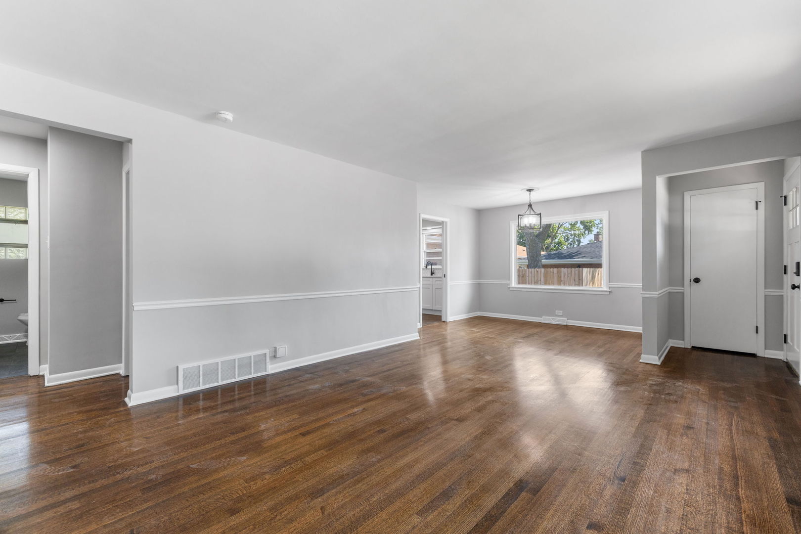 1006 E 163rd Street