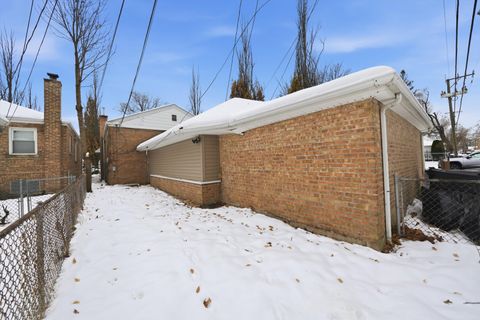 Tiny photo for 2658 W 83rd Street, Chicago, IL 60652 (MLS # 12560604)