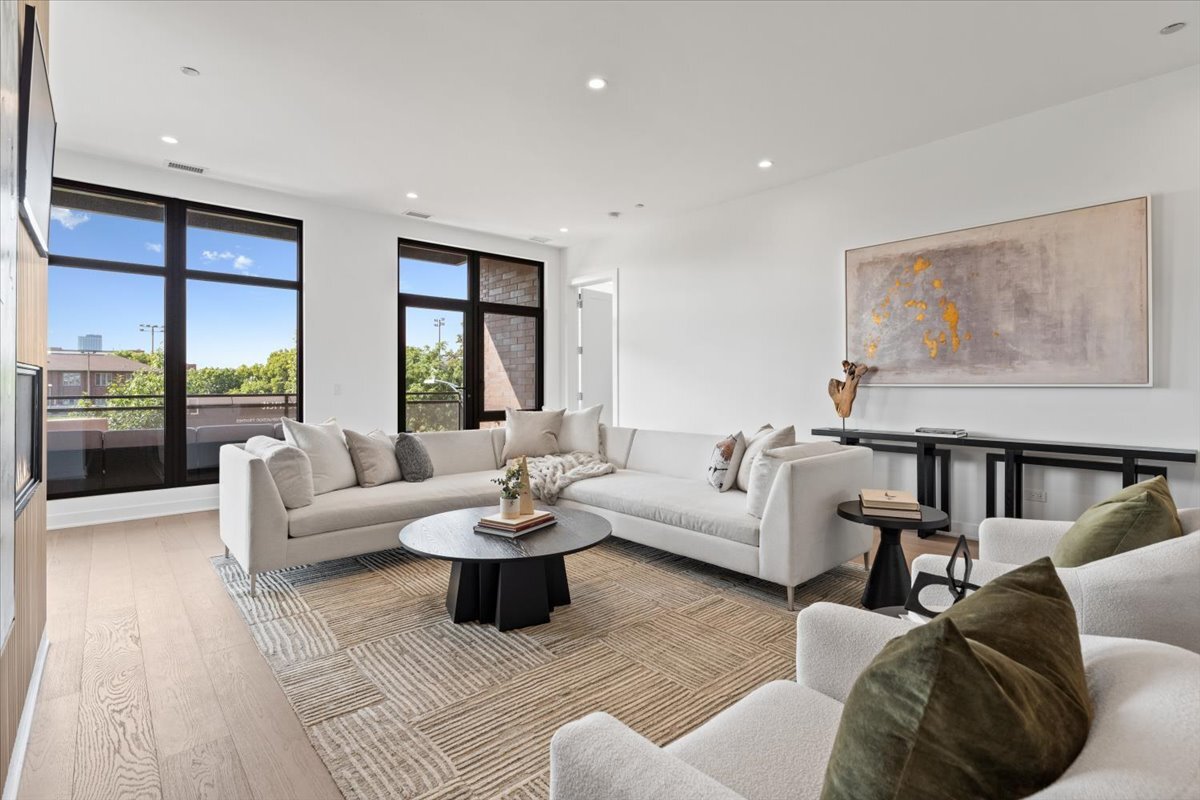 1340 W Chestnut Street 401