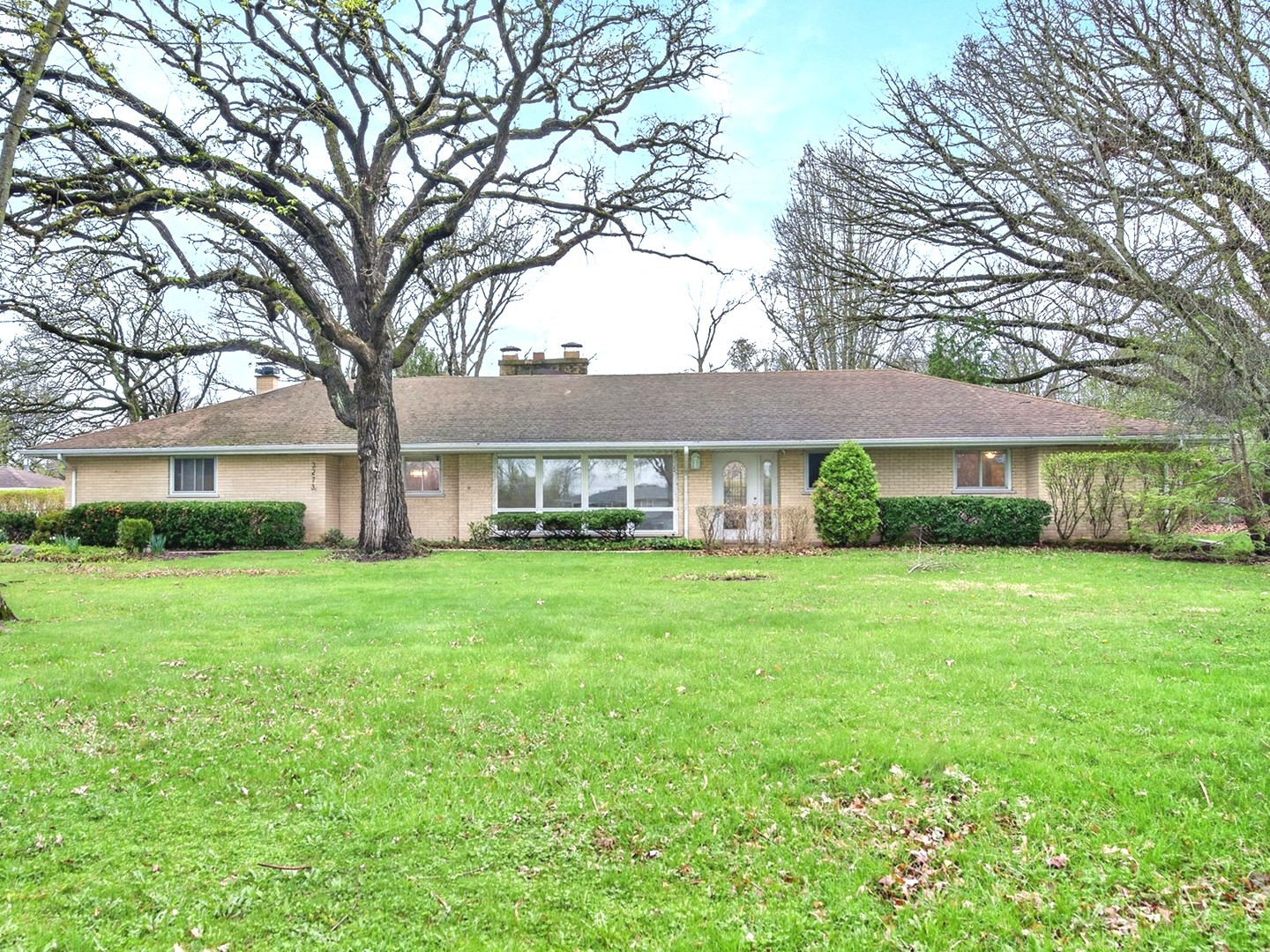 3273 MERRIMAC Lane