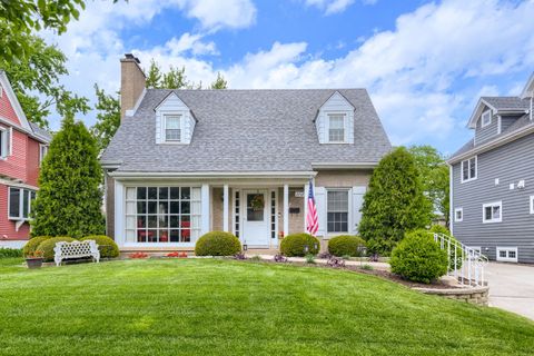 Photo of 2152 W 107th Place, Chicago, IL 60643 (MLS # 12643099)