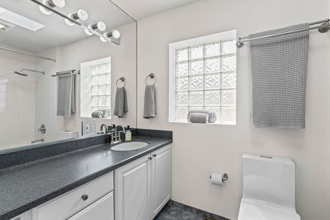 Tiny photo for 2134 N Winchester Avenue #B, Chicago, IL 60614 (MLS # 12507559)