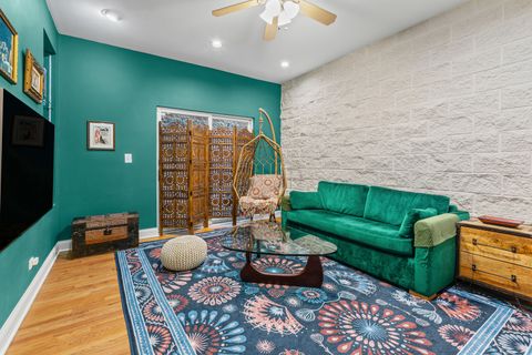 Tiny photo for 2134 N Winchester Avenue #B, Chicago, IL 60614 (MLS # 12507559)