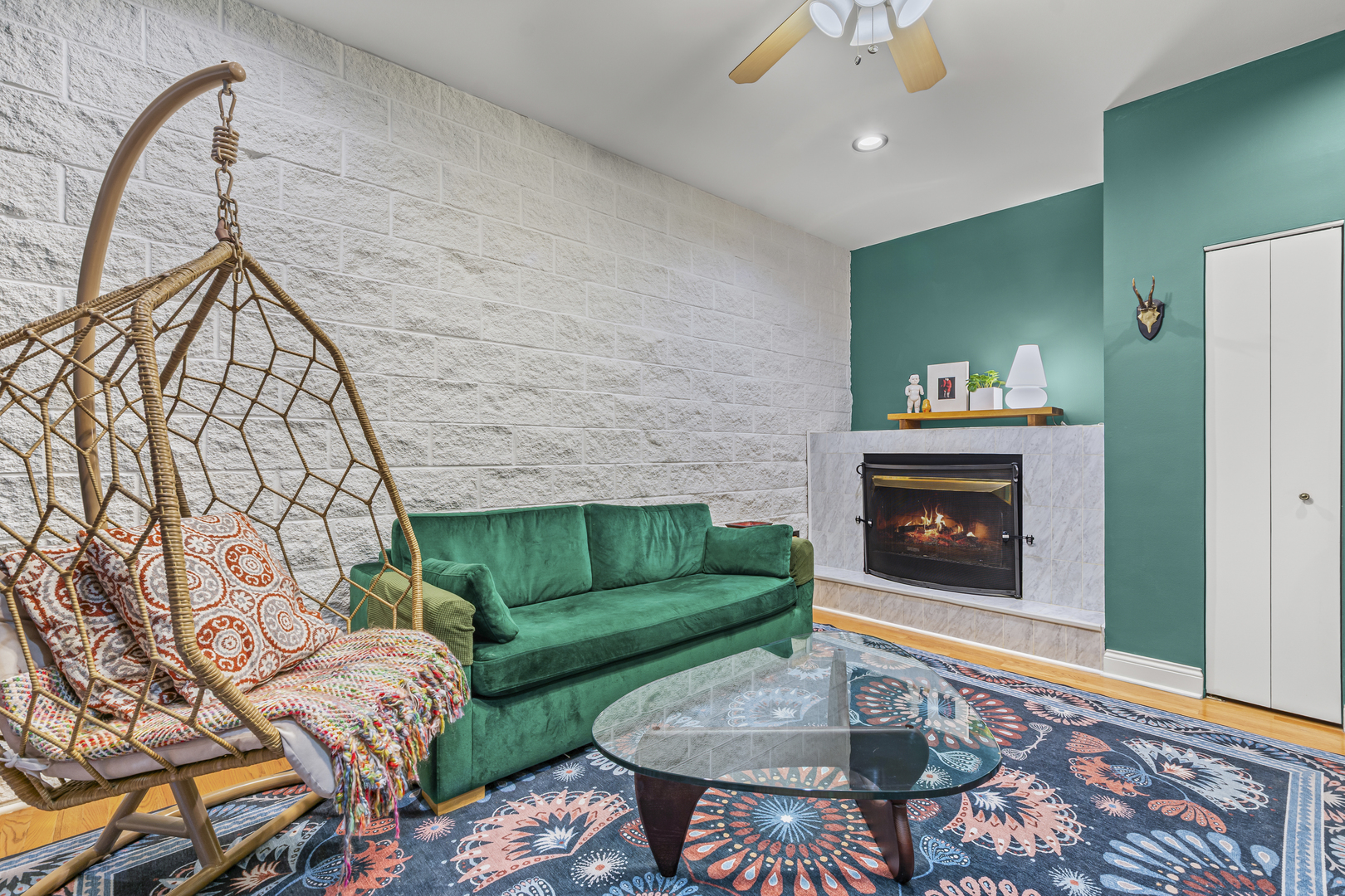 2134 N Winchester Avenue B