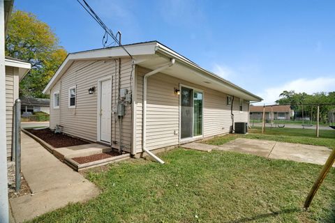 Tiny photo for 2300 Webster Avenue, Joliet, IL 60435 (MLS # 12483685)