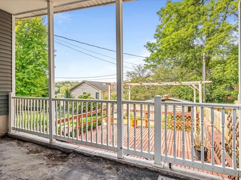 Tiny photo for 723 S 6th Avenue, St. Charles, IL 60174 (MLS # 12486557)