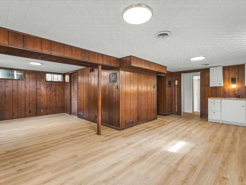 Tiny photo for 723 S 6th Avenue, St. Charles, IL 60174 (MLS # 12486557)