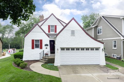 Photo of 330 S Maple Street, Itasca, IL 60143 (MLS # 12582540)