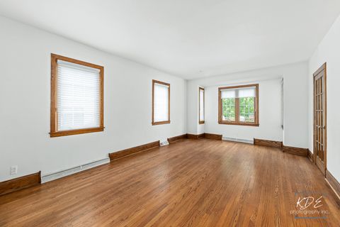 Tiny photo for 330 S Maple Street, Itasca, IL 60143 (MLS # 12582540)
