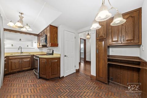Tiny photo for 330 S Maple Street, Itasca, IL 60143 (MLS # 12582540)