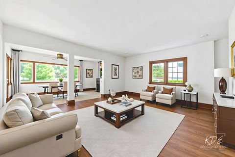 Tiny photo for 330 S Maple Street, Itasca, IL 60143 (MLS # 12582540)