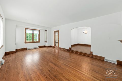 Tiny photo for 330 S Maple Street, Itasca, IL 60143 (MLS # 12582540)