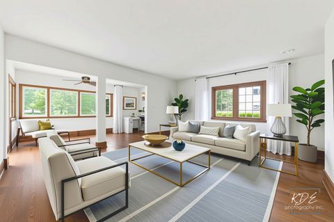 Tiny photo for 330 S Maple Street, Itasca, IL 60143 (MLS # 12582540)