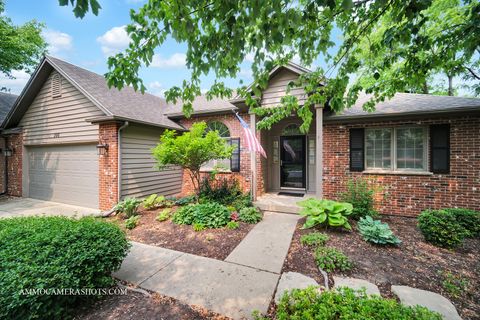 296 Presidential Lane Elgin IL 60123