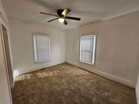 Tiny photo for 803 S Maple Street, Salem, IL 62881 (MLS # 100000341)