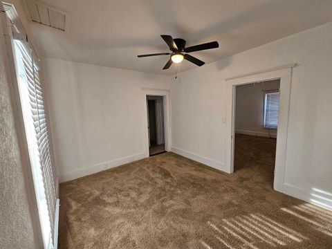 Tiny photo for 803 S Maple Street, Salem, IL 62881 (MLS # 100000341)