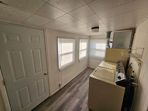 Tiny photo for 803 S Maple Street, Salem, IL 62881 (MLS # 100000341)