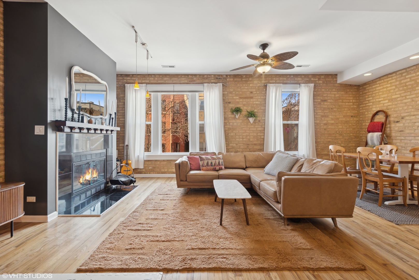 2644 N Washtenaw Avenue 2D