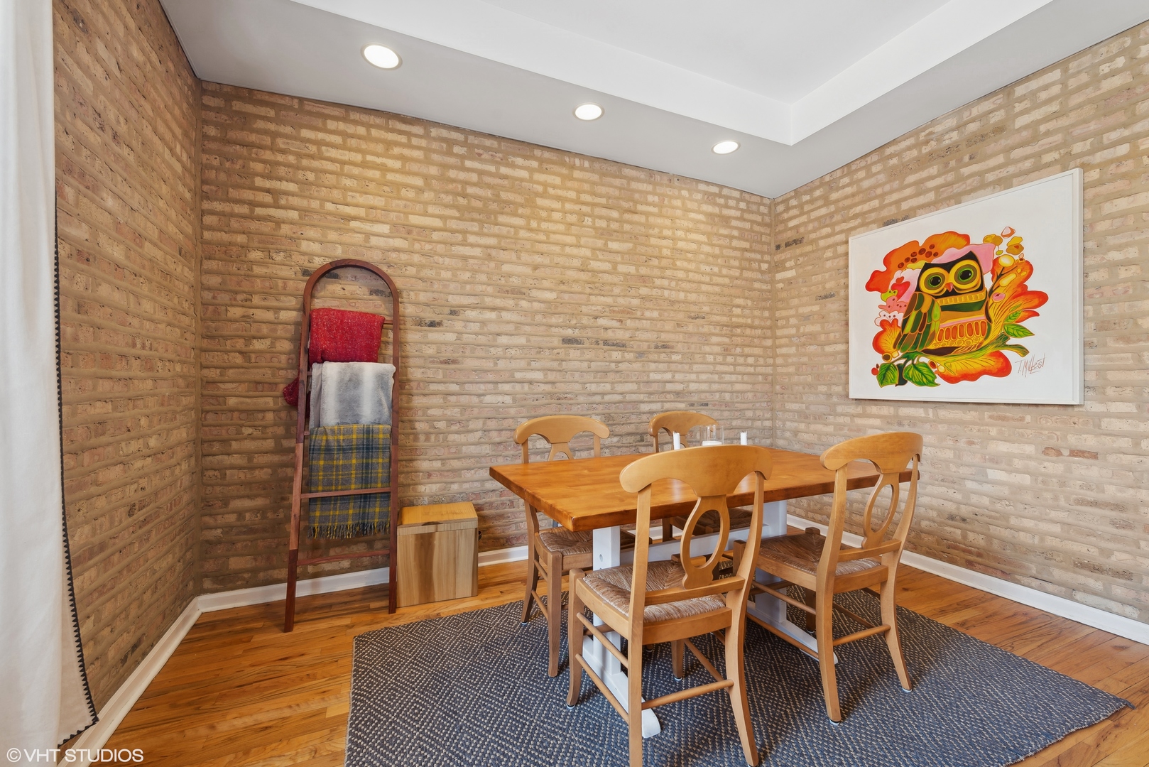 2644 N Washtenaw Avenue 2D