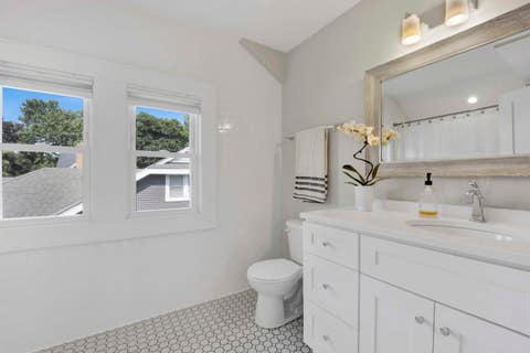 Tiny photo for 410 W Maple Street, Lombard, IL 60148 (MLS # 12686732)