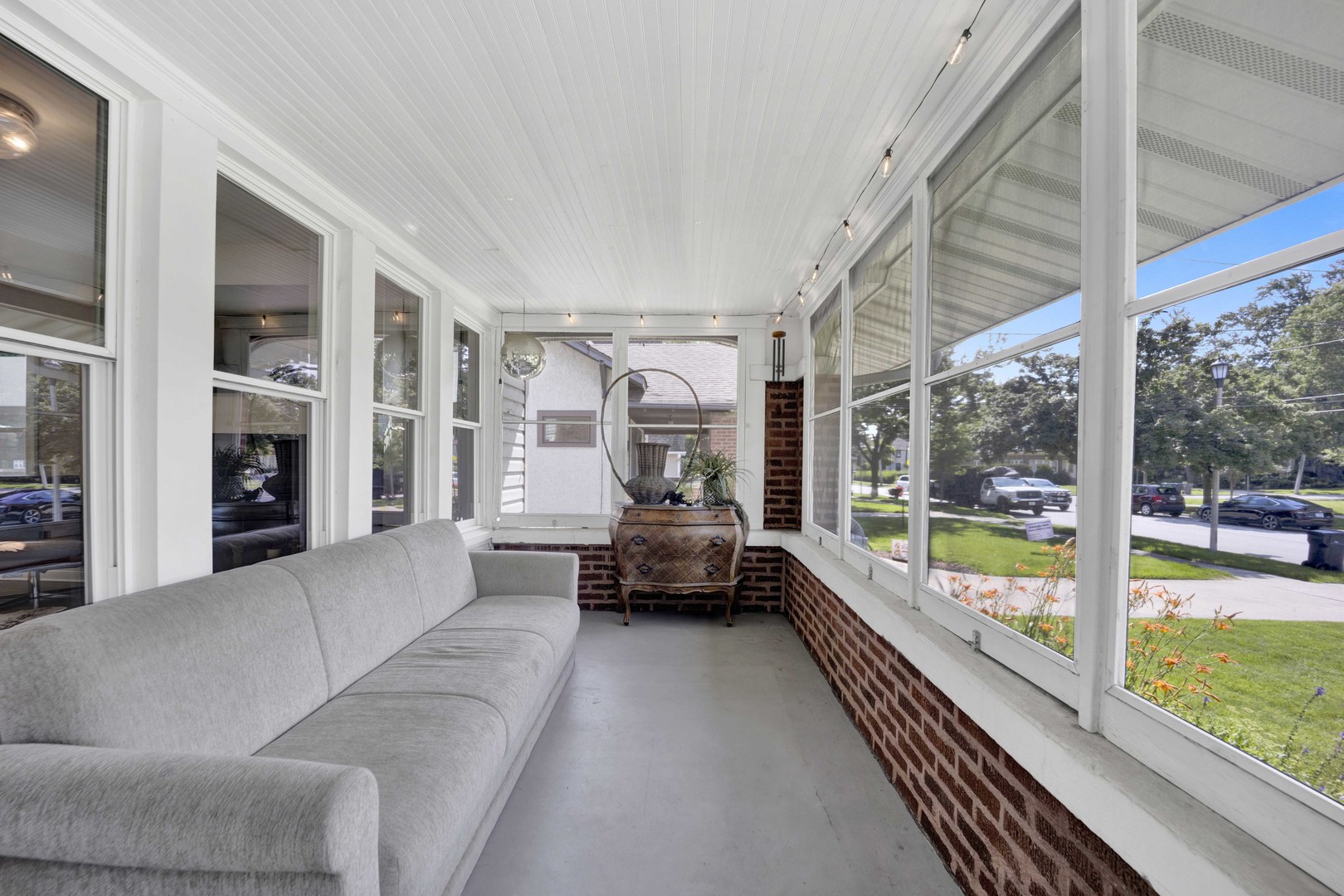 410 W Maple Street