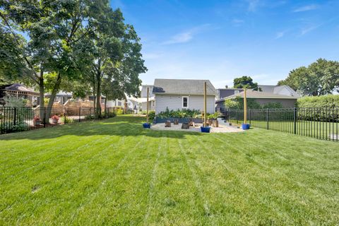 Tiny photo for 410 W Maple Street, Lombard, IL 60148 (MLS # 12686732)