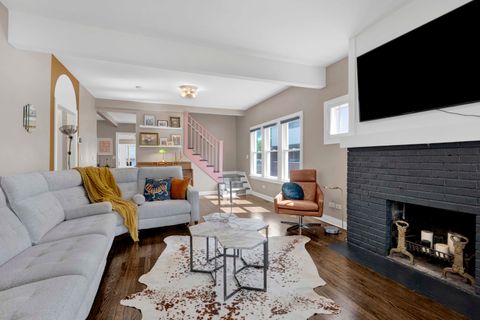 Tiny photo for 410 W Maple Street, Lombard, IL 60148 (MLS # 12686732)
