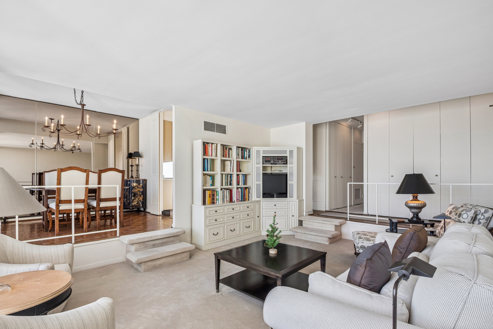 3200 N Lake Shore Drive 2701