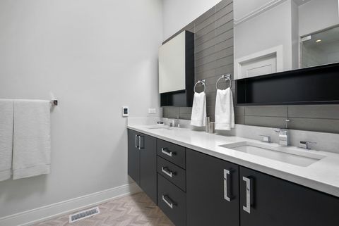 Tiny photo for 1342 W Belmont Avenue #3E, Chicago, IL 60657 (MLS # 12467061)