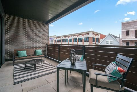 Tiny photo for 1342 W Belmont Avenue #3E, Chicago, IL 60657 (MLS # 12467061)
