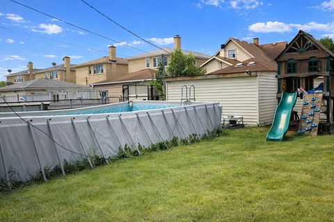 Tiny photo for 4627 Custer Avenue, Lyons, IL 60534 (MLS # 12607442)