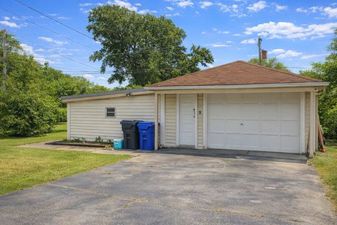 Tiny photo for 4627 Custer Avenue, Lyons, IL 60534 (MLS # 12607442)