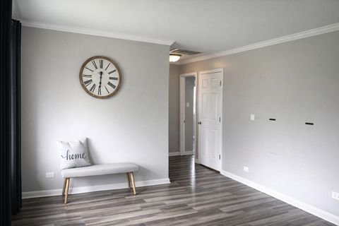 Tiny photo for 4627 Custer Avenue, Lyons, IL 60534 (MLS # 12607442)