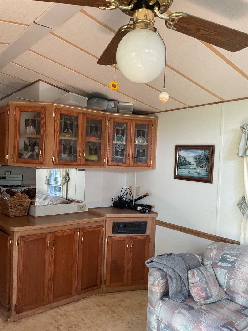 184 Windward