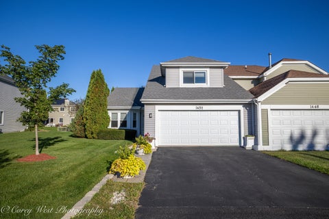 Tiny photo for 1452 S PEMBROKE Drive, South Elgin, IL 60177 (MLS # 12779611)
