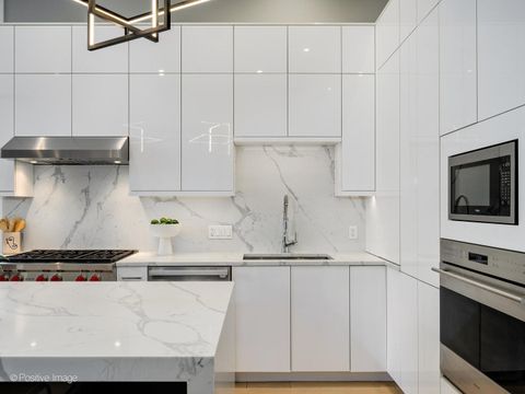 Tiny photo for 1513 W Thomas Street #3, Chicago, IL 60642 (MLS # 12541438)