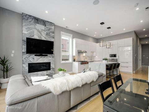 Tiny photo for 1513 W Thomas Street #3, Chicago, IL 60642 (MLS # 12541438)