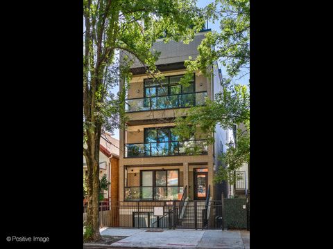 1513 W Thomas Street 3 Chicago IL 60642