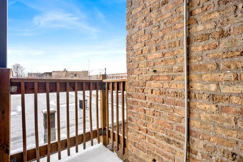 Tiny photo for 851 W Belle Plaine Avenue #2W, Chicago, IL 60613 (MLS # 12593415)