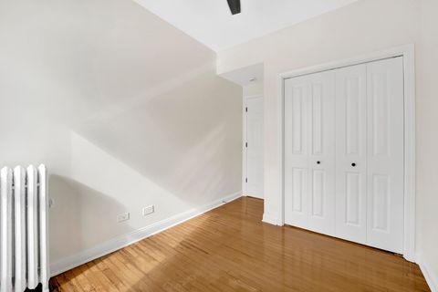 Tiny photo for 851 W Belle Plaine Avenue #2W, Chicago, IL 60613 (MLS # 12593415)