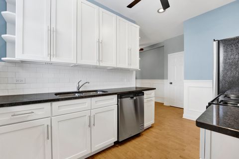 Tiny photo for 851 W Belle Plaine Avenue #2W, Chicago, IL 60613 (MLS # 12593415)