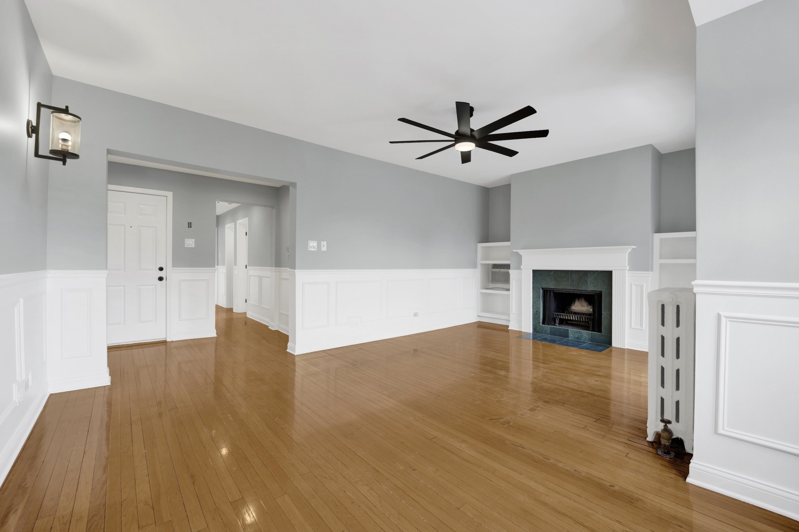 851 W Belle Plaine Avenue 2W