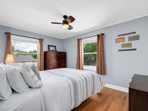 Tiny photo for 737 N Spring Avenue, La Grange Park, IL 60526 (MLS # 12453570)