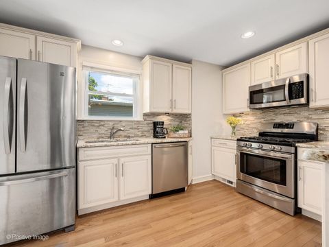 Tiny photo for 737 N Spring Avenue, La Grange Park, IL 60526 (MLS # 12453570)