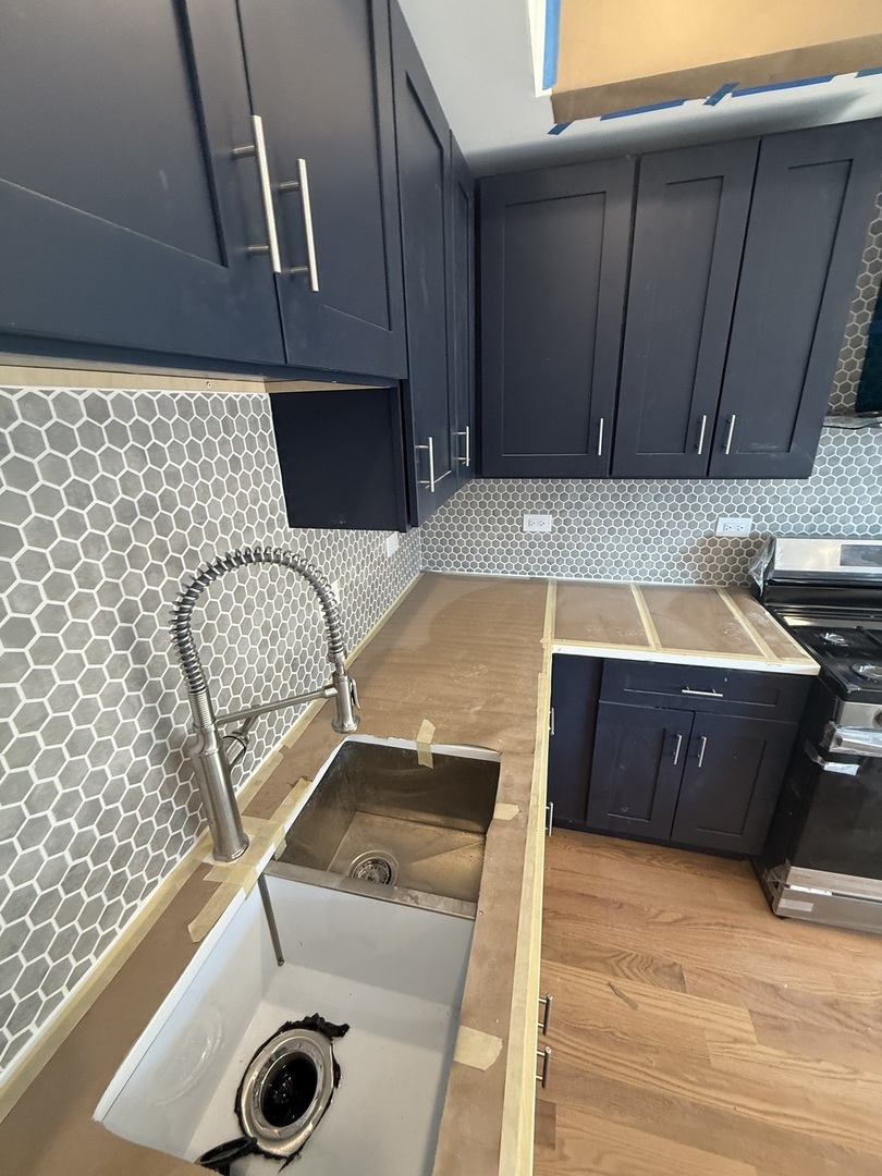 2157 N Western Avenue 2