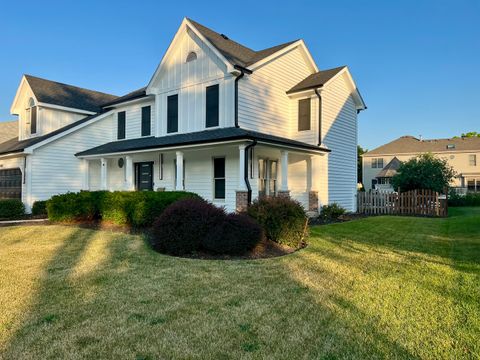 Tiny photo for 2472 Worthington Drive, Aurora, IL 60506 (MLS # 12411854)