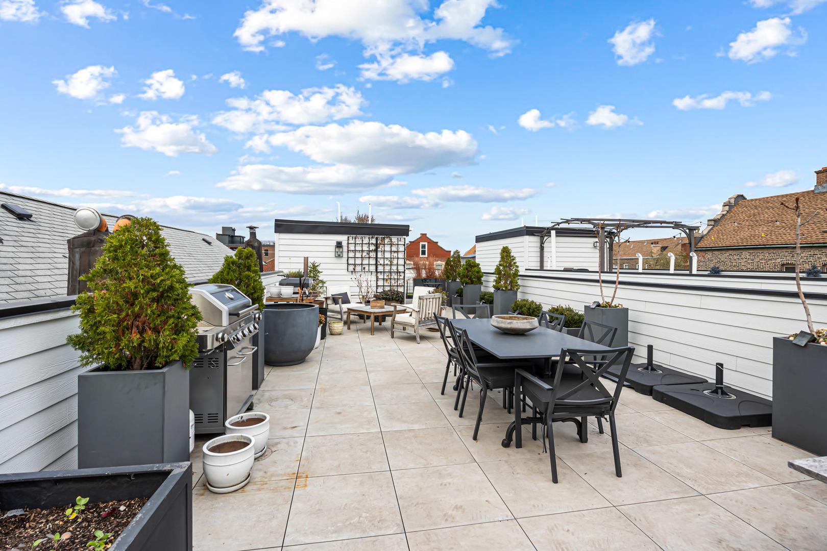 1738 W 17th Street 3