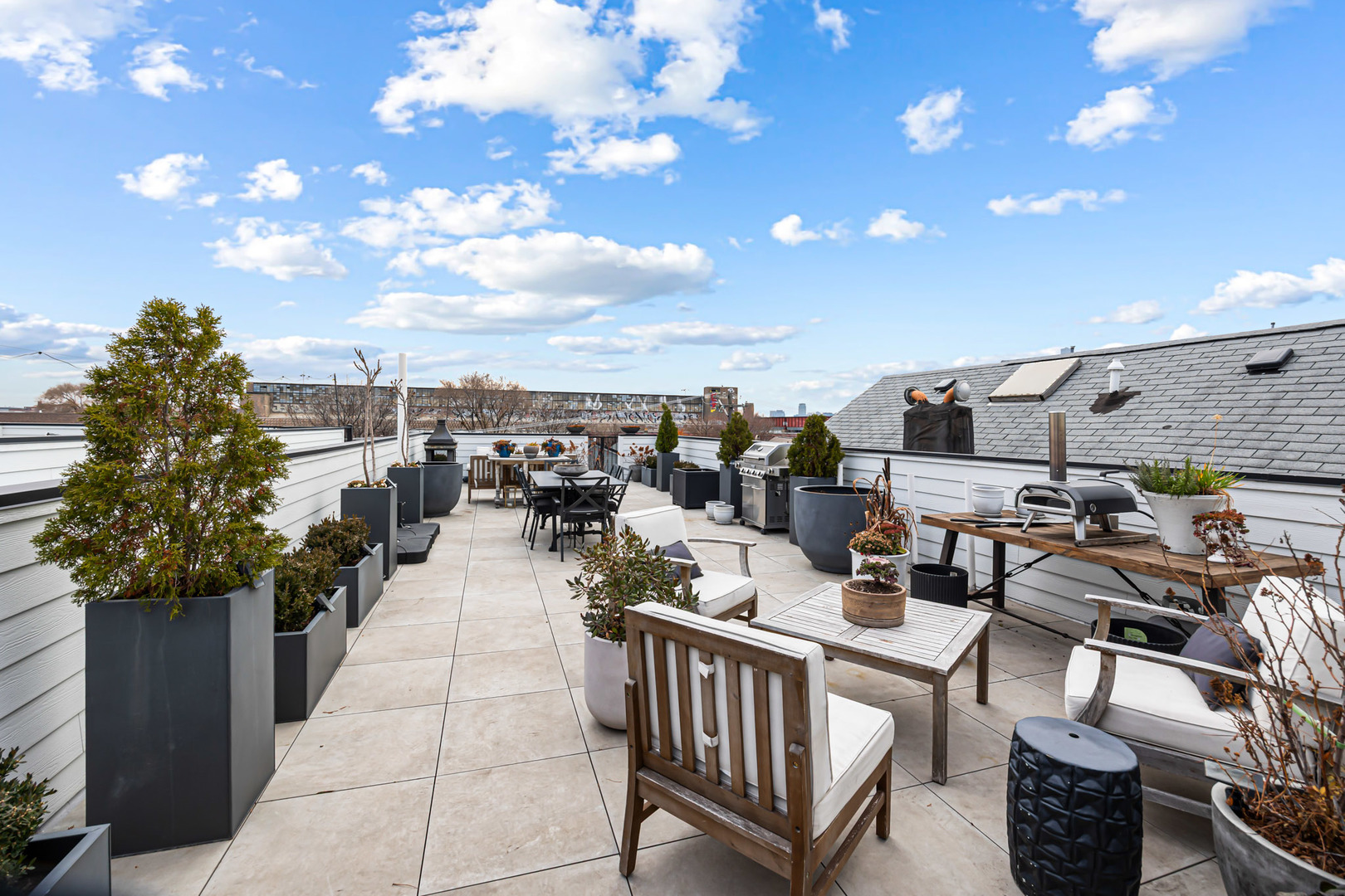 1738 W 17th Street 3