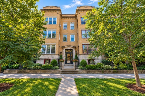 Photo of 5330 S Hyde Park Boulevard #1S, Chicago, IL 60615 (MLS # 12758590)