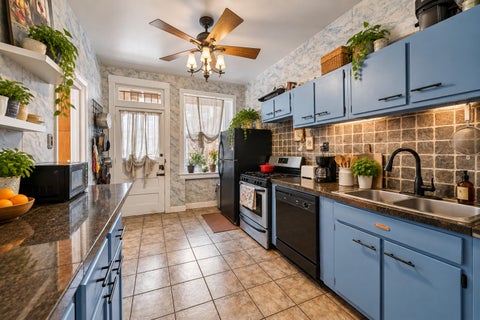 Tiny photo for 5330 S Hyde Park Boulevard #1S, Chicago, IL 60615 (MLS # 12758590)